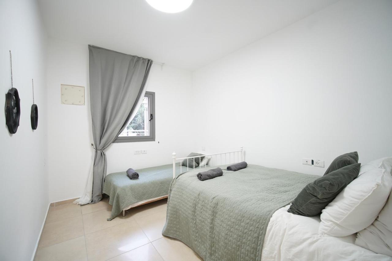 Harav Kuk Modern Apartment By Nimizz Jerusalém Exterior foto