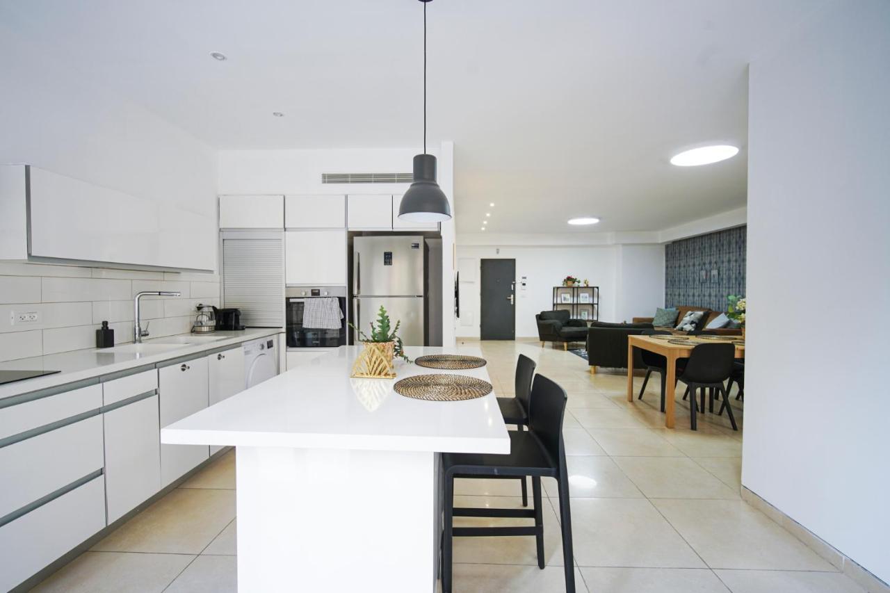 Harav Kuk Modern Apartment By Nimizz Jerusalém Exterior foto