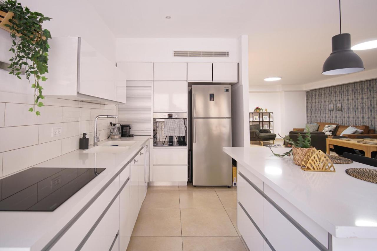 Harav Kuk Modern Apartment By Nimizz Jerusalém Exterior foto